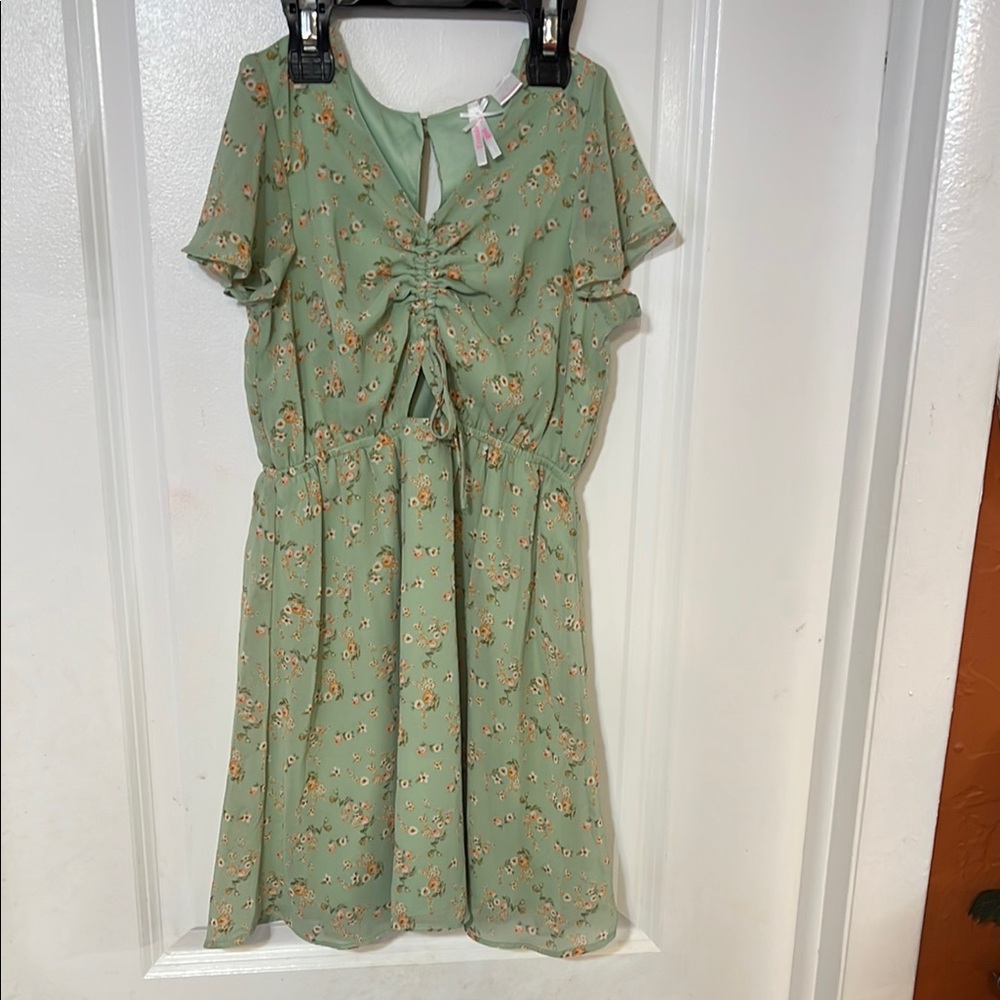 Trende Girl Floral Green Dress with Ruffle Sleeves Size 7
